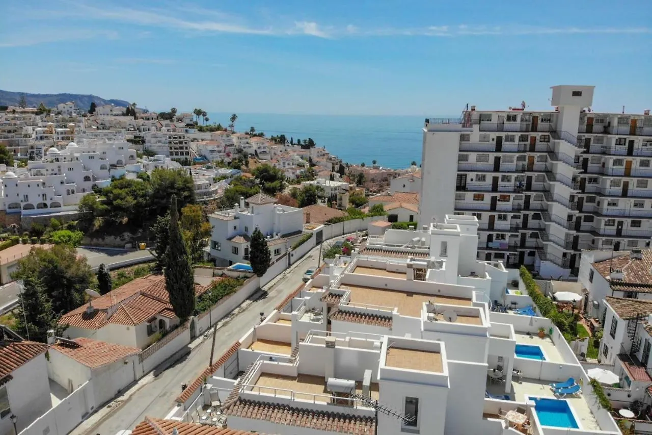 Nerja Paradise Rentals - Villa Perla