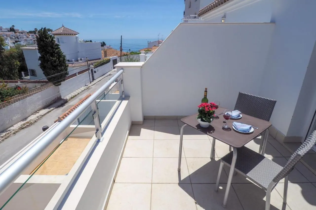 Nerja Paradise Rentals - Villa Perla 0*,